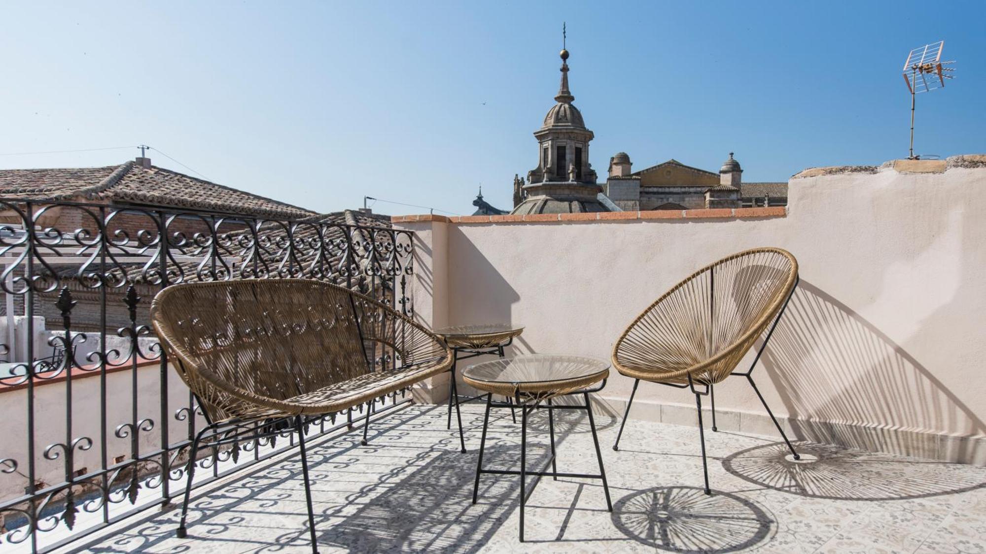Apartamentos Boutique Pinocho Toledo Exterior photo